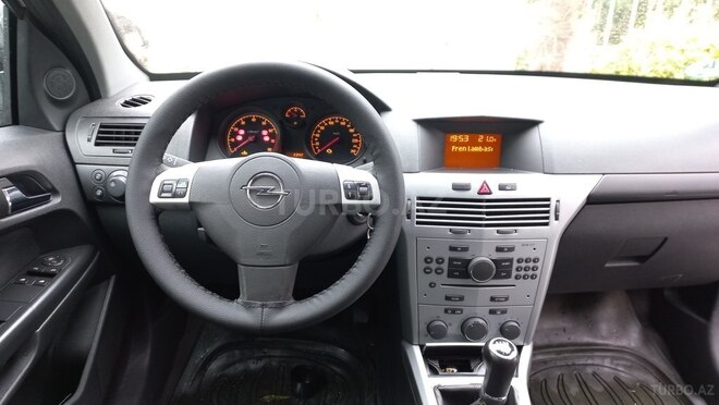 Opel Astra 2010, 190,000 km - 1.4 l - Bakı