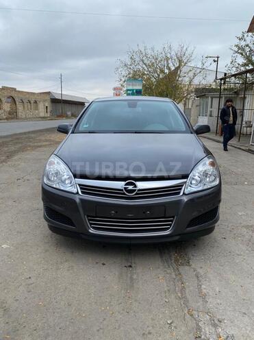 Opel Astra 2009, 180,000 km - 1.4 l - Gəncə