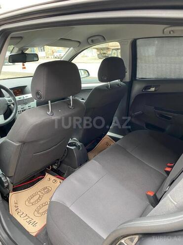 Opel Astra 2009, 180,000 km - 1.4 l - Gəncə