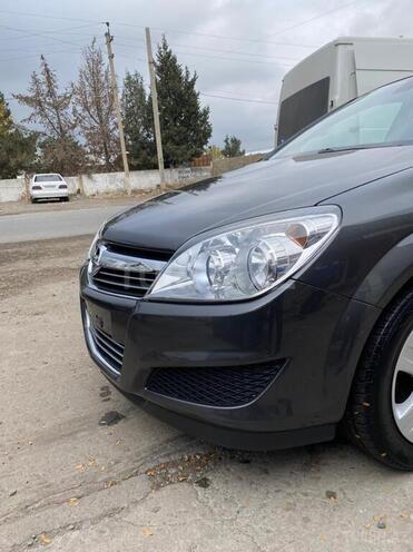 Opel Astra 2009, 180,000 km - 1.4 l - Gəncə