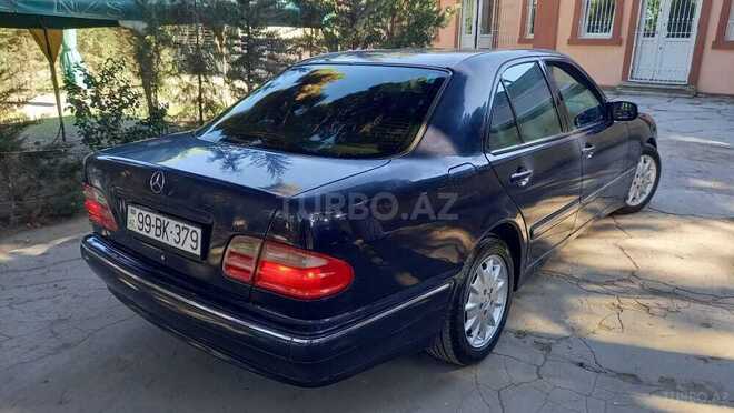 Mercedes E 240 1999, 182,000 km - 2.4 l - Bakı