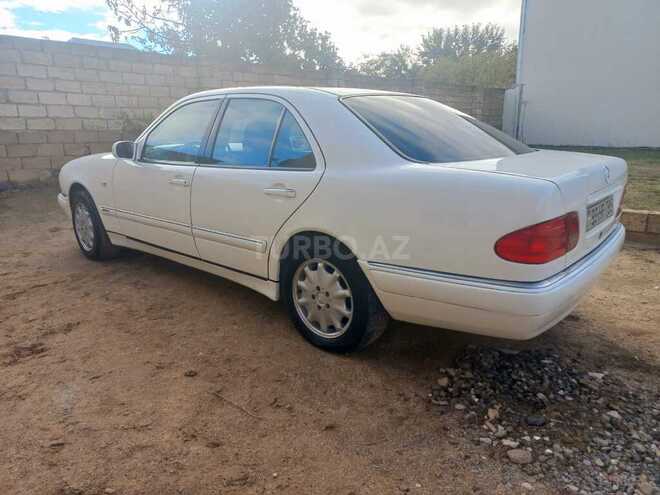 Mercedes E 220 1998, 45,560 km - 2.2 л - Sumqayıt