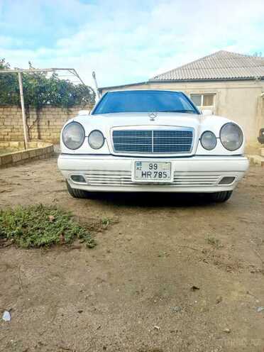 Mercedes E 220 1998, 45,560 km - 2.2 л - Sumqayıt