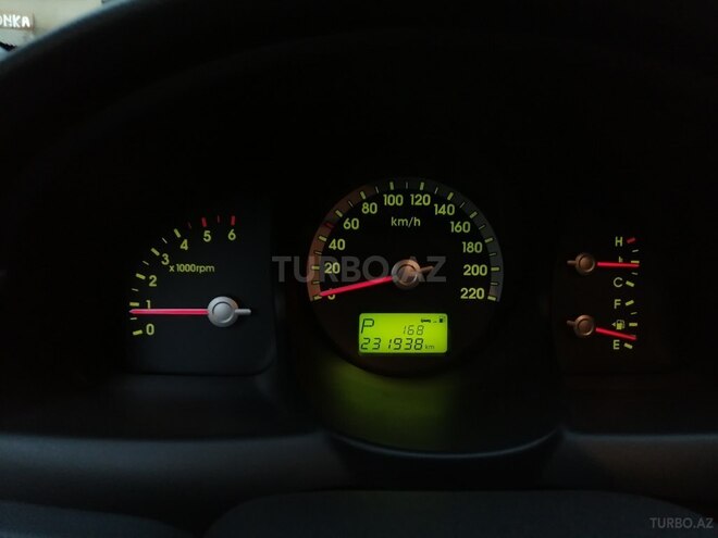 Kia Sportage 2006, 231,900 km - 2.0 l - Bakı