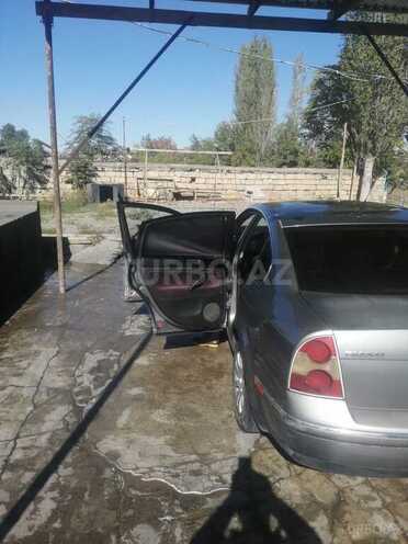 Volkswagen Passat 2001, 350,000 km - 1.8 l - Ağdam