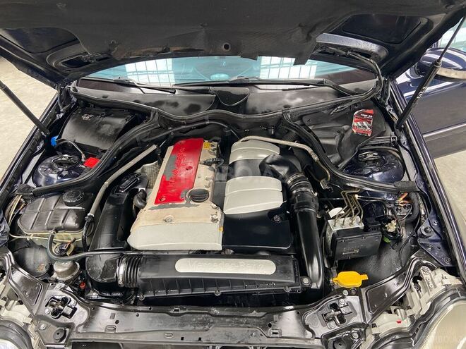 Mercedes C 200 2001, 270,000 km - 2.0 л - Gəncə