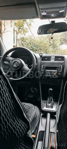 Volkswagen Polo 2013, 237,000 km - 1.6 l - Bakı