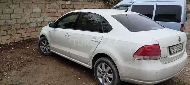 Volkswagen Polo 2013, 237,000 km - 1.6 l - Bakı