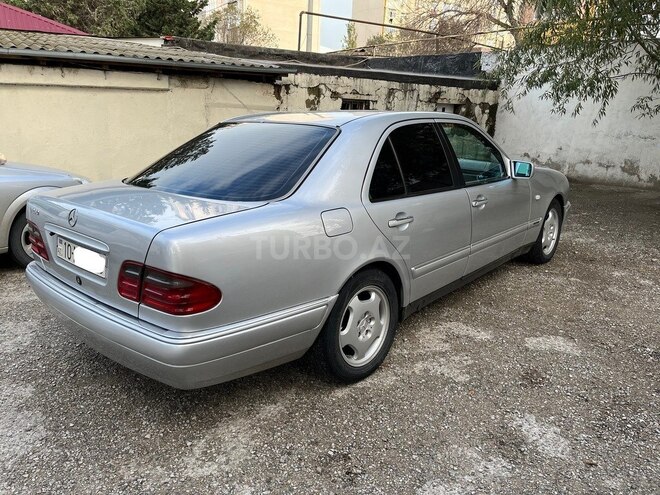 Mercedes E 230 1996, 378,000 km - 2.3 l - Sumqayıt