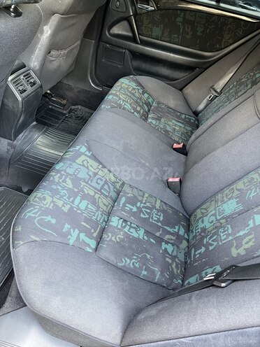Mercedes E 230 1996, 378,000 km - 2.3 l - Sumqayıt