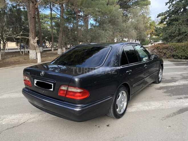 Mercedes E 200 2000, 242,000 km - 2.0 l - Sumqayıt