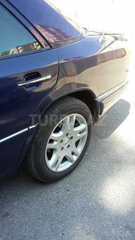 Mercedes E 220 1995, 641,000 km - 2.2 l - Bakı