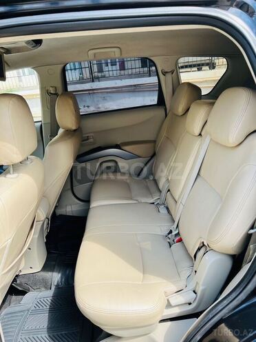 Mitsubishi Outlander 2009, 150,000 km - 3.0 l - Bakı