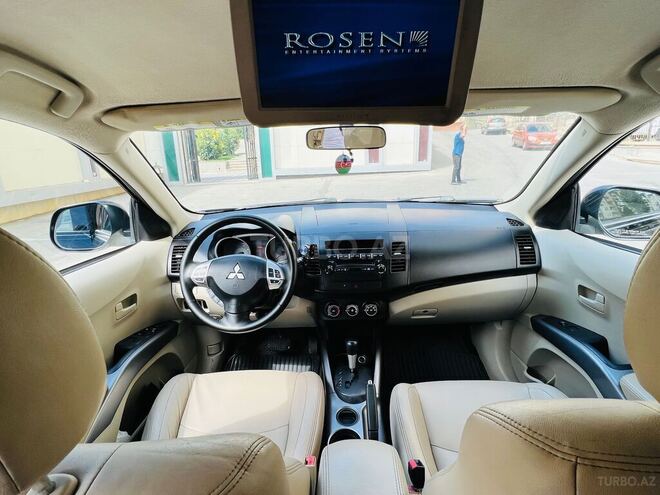 Mitsubishi Outlander 2009, 150,000 km - 3.0 l - Bakı