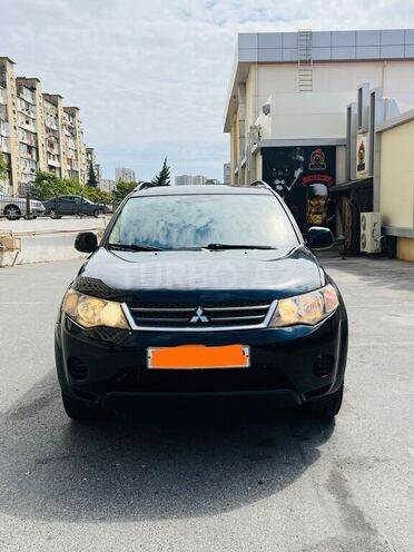 Mitsubishi Outlander 2009, 150,000 km - 3.0 l - Bakı