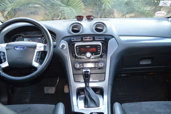 Ford Mondeo 2013, 150,000 km - 2.3 л - Bakı