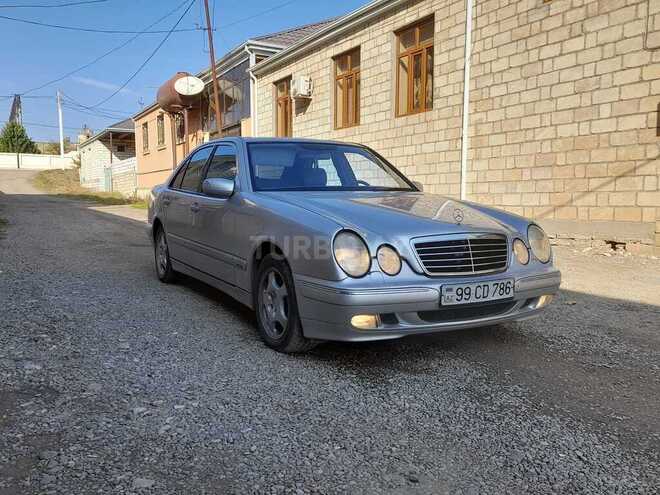 Mercedes E 220 2000, 210,000 km - 2.4 l - Ağstafa