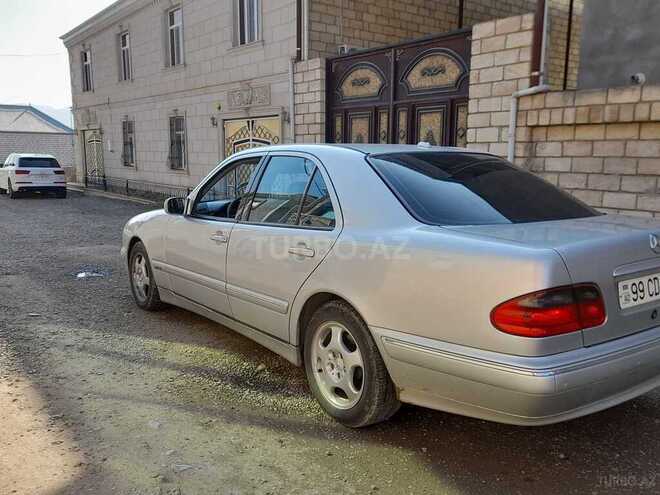 Mercedes E 220 2000, 210,000 km - 2.4 l - Ağstafa