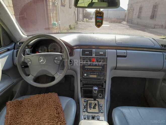 Mercedes E 220 2000, 210,000 km - 2.4 l - Ağstafa