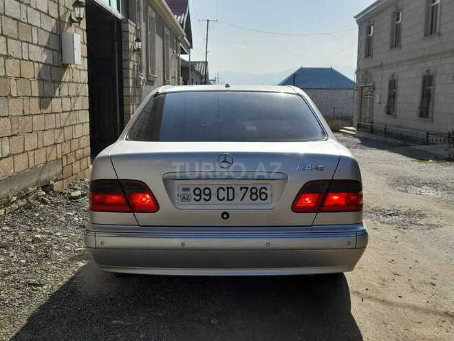 Mercedes E 220 2000, 210,000 km - 2.4 l - Ağstafa