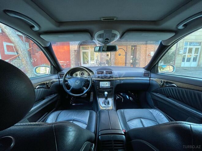 Mercedes E 320 2004, 330,000 km - 3.2 l - Tovuz