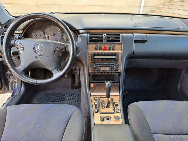 Mercedes E 240 2000, 288,000 km - 2.4 l - Bakı