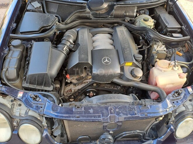 Mercedes E 240 2000, 288,000 km - 2.4 l - Bakı
