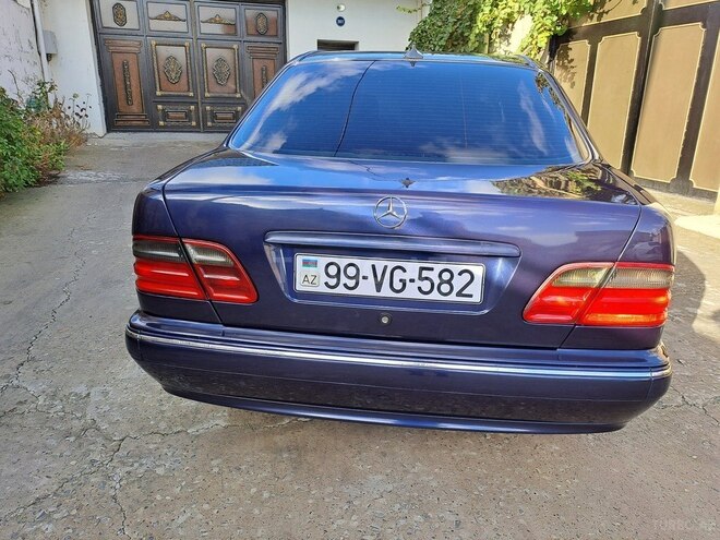 Mercedes E 240 2000, 288,000 km - 2.4 l - Bakı