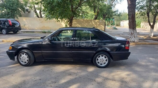 Mercedes C 230 1999, 195,000 km - 2.3 l - Bakı