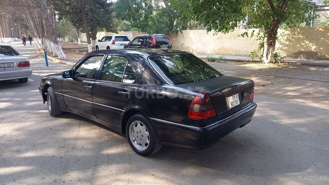 Mercedes C 230 1999, 195,000 km - 2.3 l - Bakı