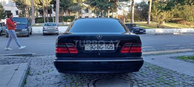 Mercedes E 270 2000, 550,000 km - 2.7 l - Bakı
