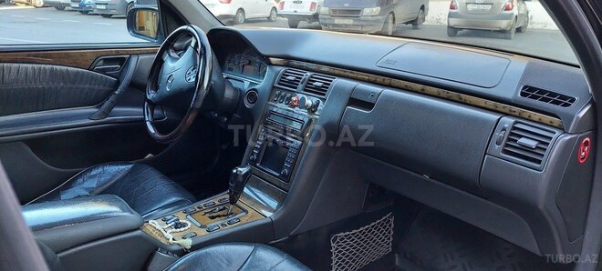 Mercedes E 270 2000, 550,000 km - 2.7 l - Bakı