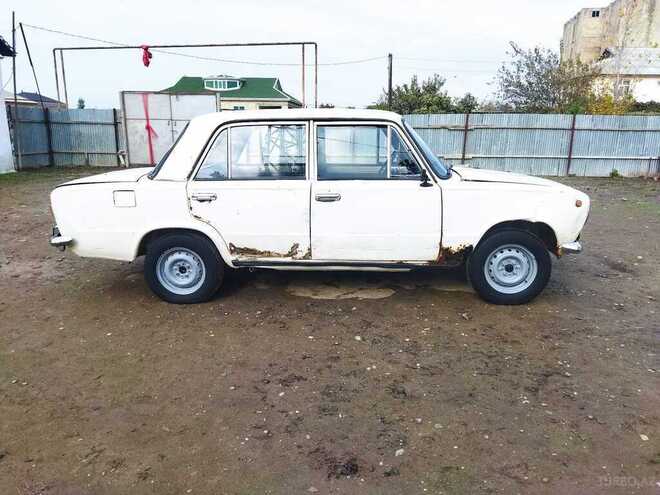 LADA (VAZ) 2101 1981, 60,000 km - 1.5 л - Salyan