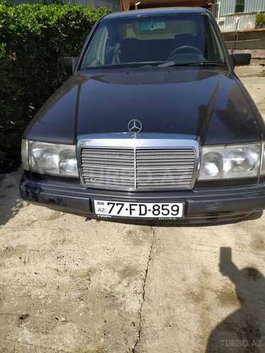 Mercedes E 230 1991, 225,578 km - 2.3 l - Bakı