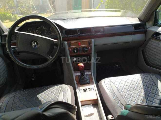 Mercedes E 230 1991, 225,578 km - 2.3 l - Bakı