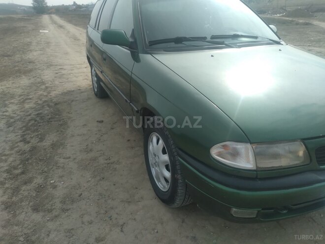 Opel Astra 1997, 240,000 km - 1.6 l - Qazax