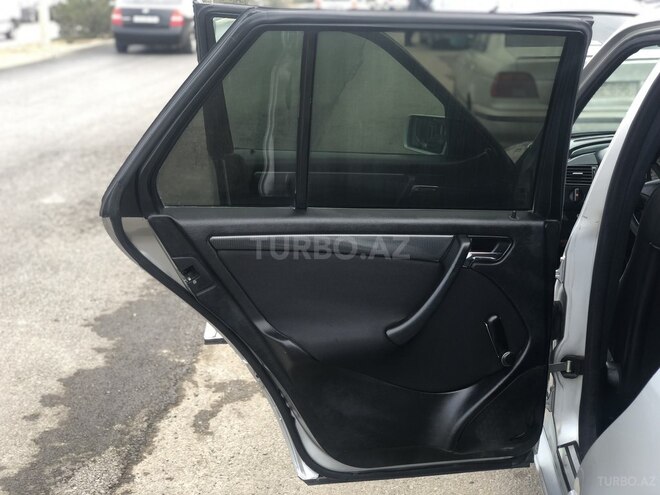 Mercedes C 220 2000, 350,000 km - 2.2 l - Sumqayıt