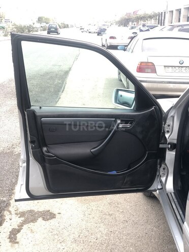 Mercedes C 220 2000, 350,000 km - 2.2 l - Sumqayıt