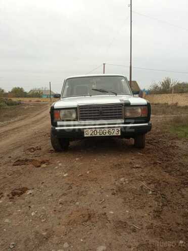 LADA (VAZ) 2107 2006, 48,085 km - 1.6 l - Salyan
