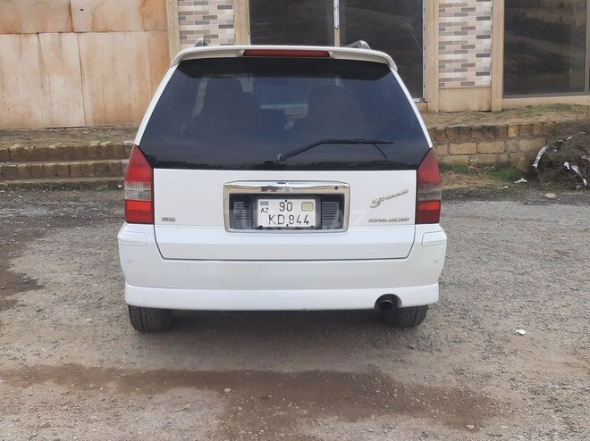 Mitsubishi Chariot 2002, 255,360 km - 2.4 l - Bakı