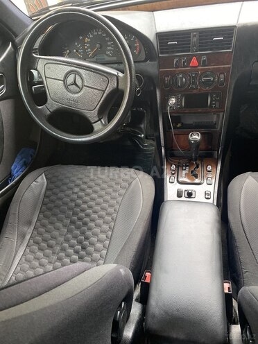 Mercedes C 220 1998, 361,000 km - 2.2 l - Bakı