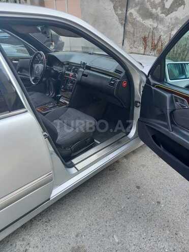 Mercedes E 280 1996, 357,000 km - 2.8 l - Gəncə