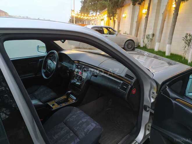 Mercedes E 230 1997, 208,563 km - 2.3 l - Sumqayıt