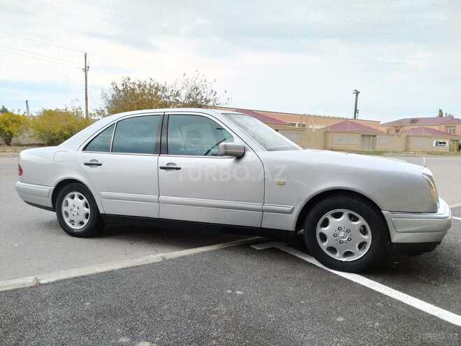 Mercedes E 230 1997, 208,563 km - 2.3 l - Sumqayıt