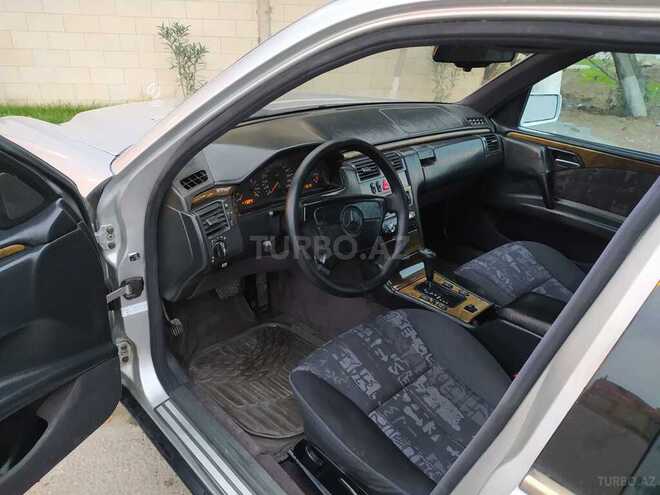 Mercedes E 230 1997, 208,563 km - 2.3 l - Sumqayıt