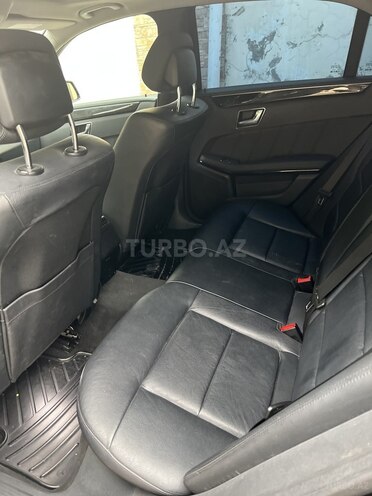 Mercedes E 220 2009, 263,000 km - 2.2 л - Bakı