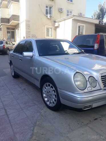 Mercedes E 240 1998, 306,600 km - 2.4 l - Bakı