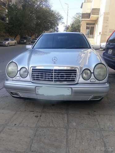 Mercedes E 240 1998, 306,600 km - 2.4 l - Bakı
