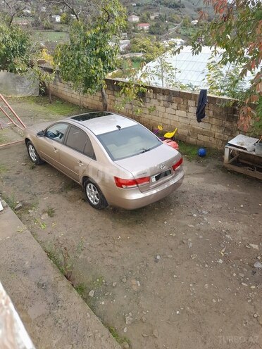 Hyundai Sonata 2006, 200,000 km - 2.4 l - Yardımlı