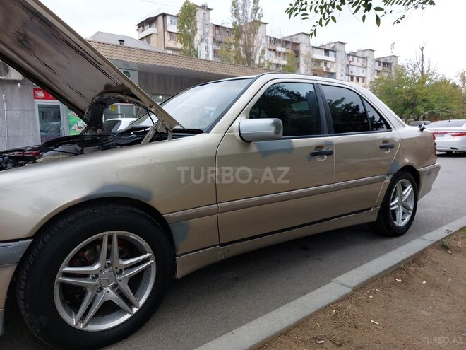 Mercedes C 200 1997, 300,000 km - 2.0 l - Bakı